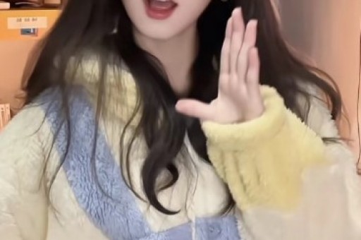 美顶流纯神演穿普拉达的女王2被删光！秀身体黑历史太多
