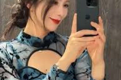 38岁张雨绮近况曝光！经历2段失败婚姻如今直播情绪失控引热议